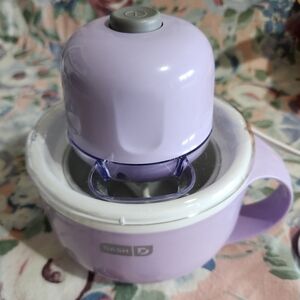 Dash My Mug Ice Cream Maker lilac lavender color like new